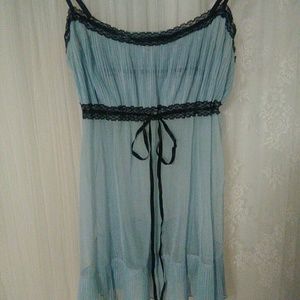 Victoria's Secret chemise